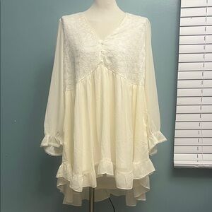 BeaVely Elegant Cream Women's Top/Dress Sz L